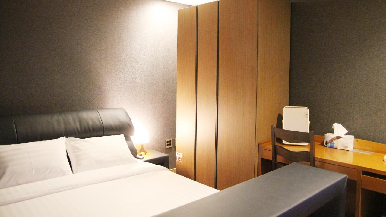 Mohenic Hotel Seoul Myeongdong Exterior foto